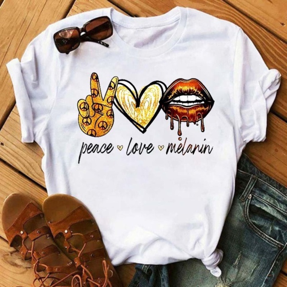 Women’s graphic tee